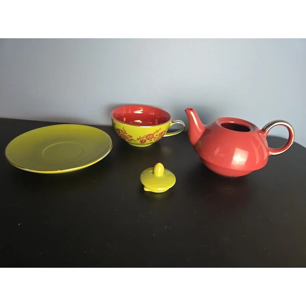 Teapot For One with‎ Tea Cup and Saucer Red Green Flowers
